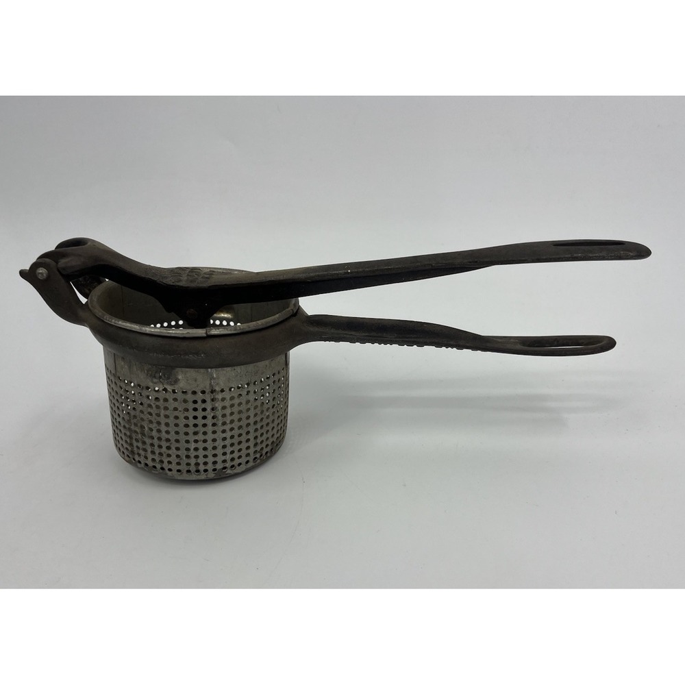 King Seamless Cup Press Potato Ricer Masher Farmhouse Kitchen Tool Country Decor